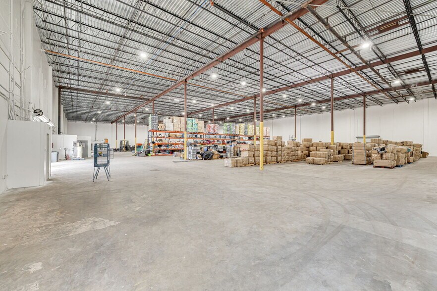 5520 E Giddens Ave, Tampa, FL à louer - Photo du bâtiment - Image 2 de 14