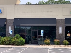 8135 George Washington Memorial Hwy, Yorktown, VA for lease Interior Photo- Image 2 of 15