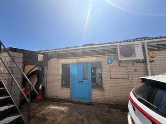 Plus de détails pour Units 5A, 5B, 5C Wayside, Commerce Way, Lancing - Local d'activités à louer