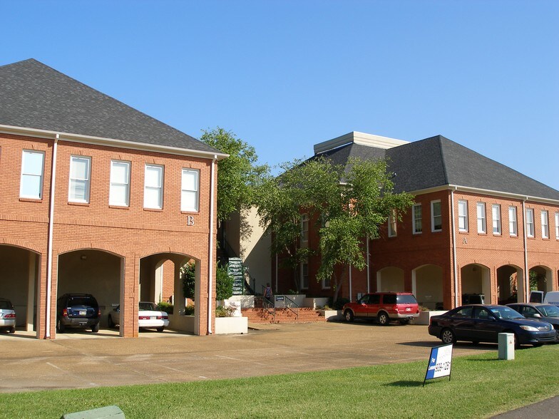 3900 Lakeland Dr, Flowood, MS à louer - Photo du bâtiment - Image 3 de 5
