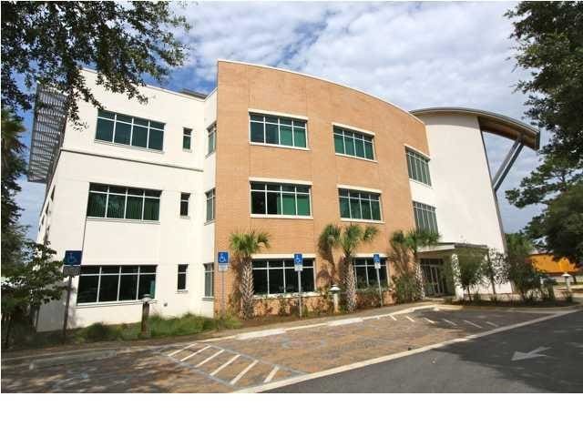 45 Eglin Pky, Fort Walton Beach, FL à louer - Photo du bâtiment - Image 2 de 36