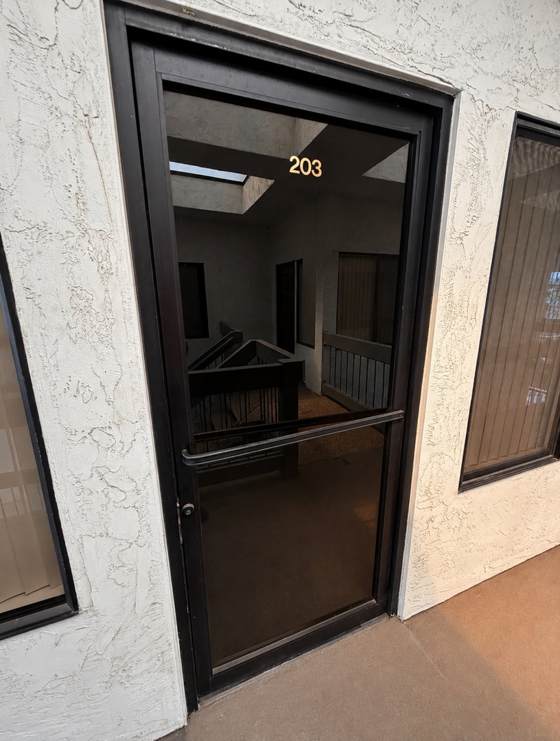 350 W 9th Ave, Escondido, CA à louer Photo intérieure- Image 1 de 2