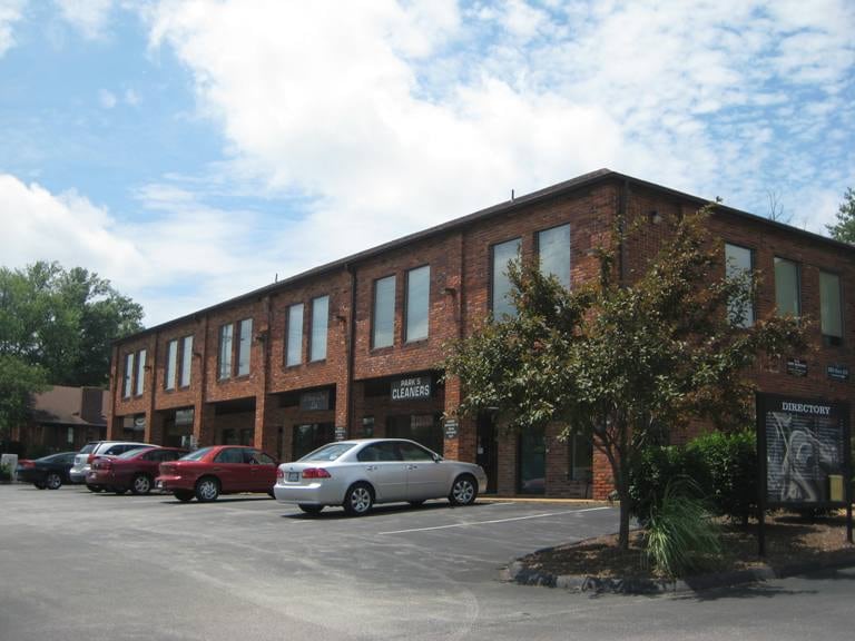 101-279 Clarkson Executive Park, Ellisville, MO for lease Primary Photo- Image 1 of 49