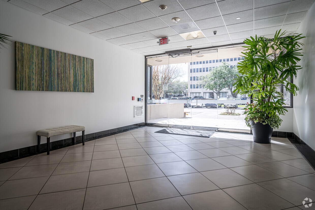 6300 West Loop South, Bellaire, TX for lease Interior Photo- Image 1 of 5