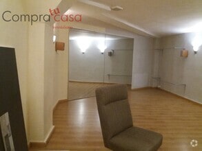 Retail in Segovia, Segovia for lease Interior Photo- Image 1 of 3