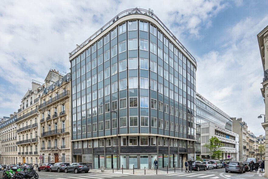 43 Rue De Naples, Paris for lease - Building Photo - Image 1 of 2