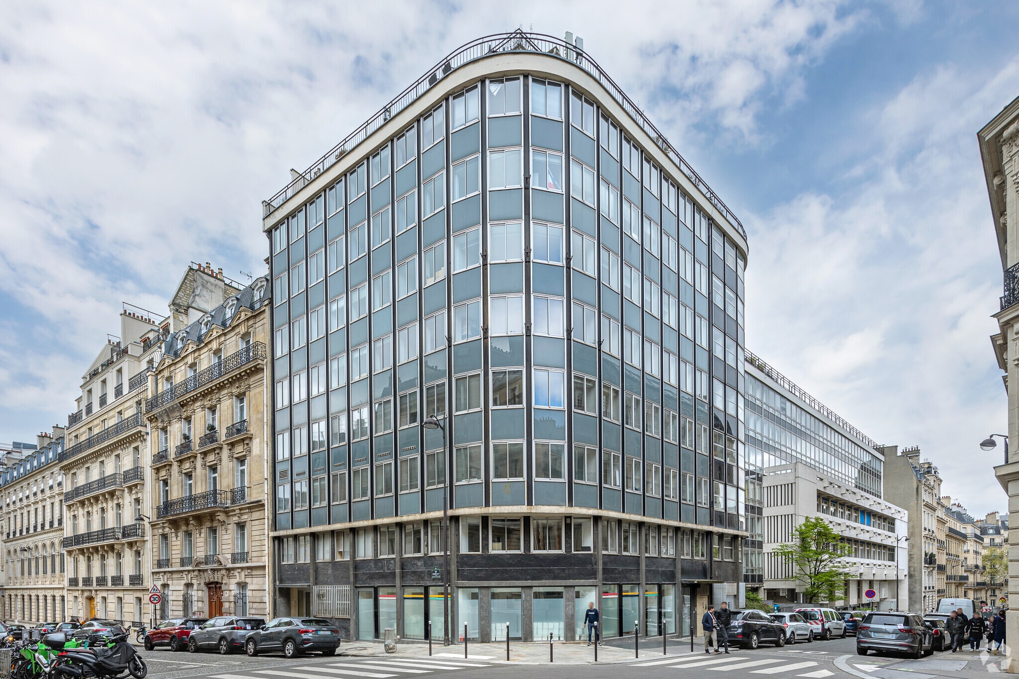 43 Rue De Naples, Paris for lease Building Photo- Image 1 of 3