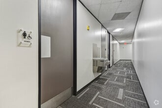 3200 Wilcrest Dr, Houston, TX for lease Interior Photo- Image 2 of 3