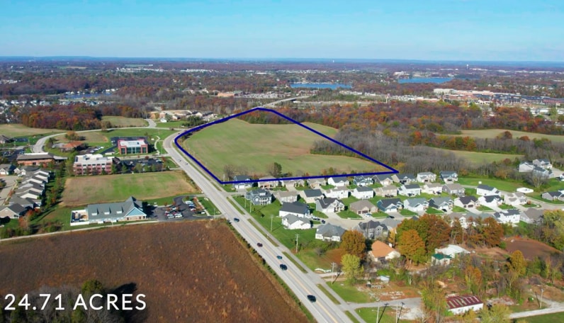 Hawk Ridge Trl, Lake Saint Louis, MO for sale - Aerial - Image 2 of 4