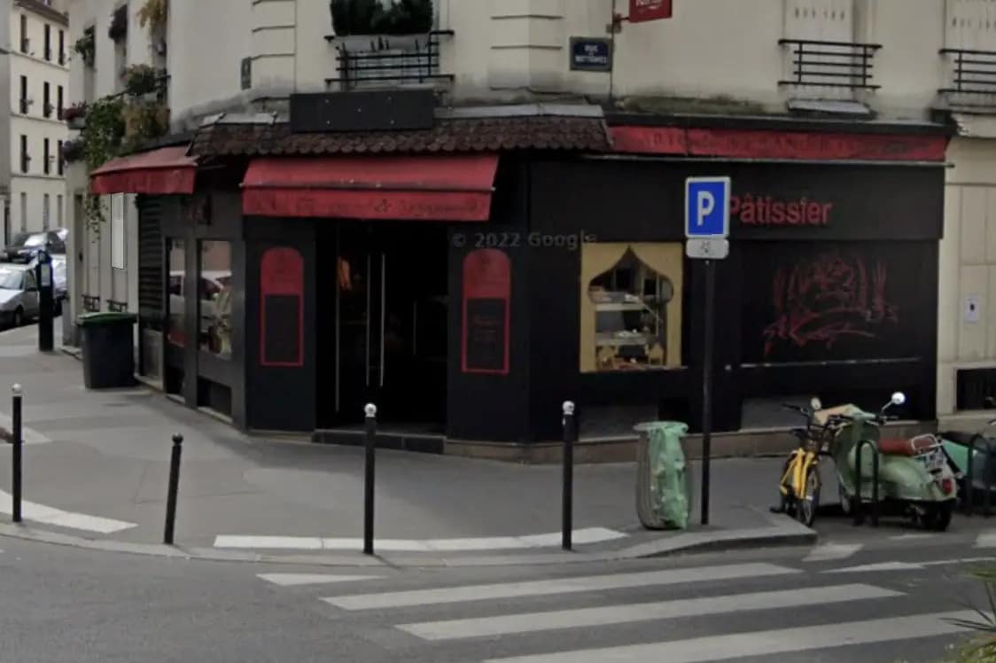 Retail in Paris for lease Building Photo- Image 1 of 2