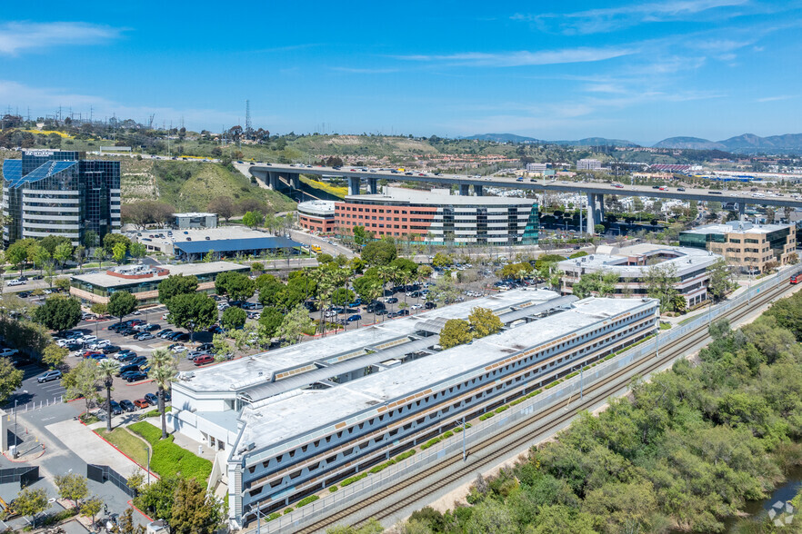 8885 Rio San Diego Dr, San Diego, CA for lease - Aerial - Image 2 of 5