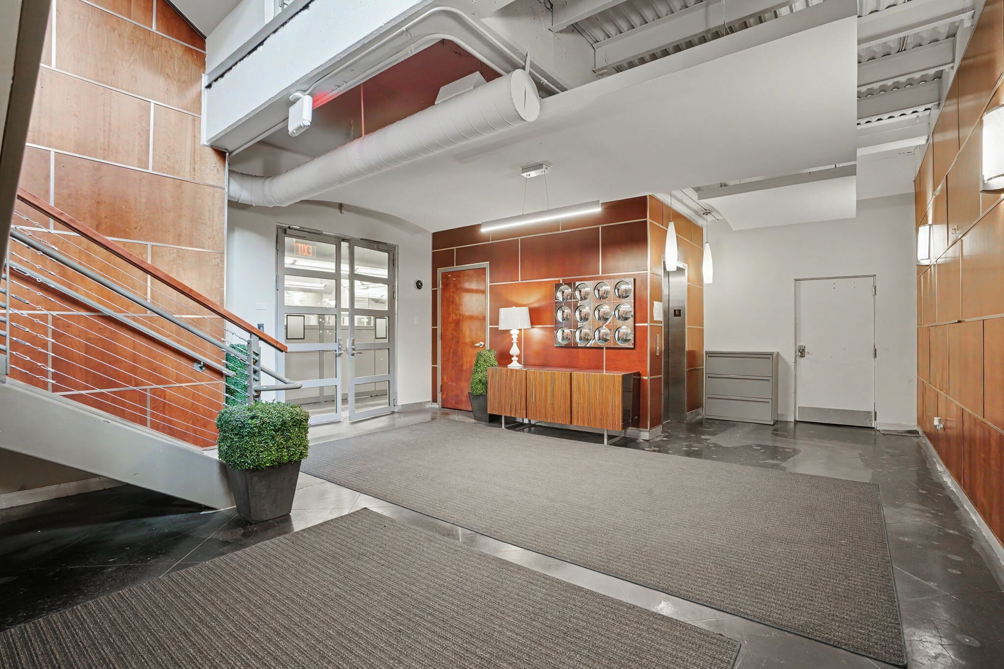 15 Bull St, Savannah, GA for lease Interior Photo- Image 1 of 13