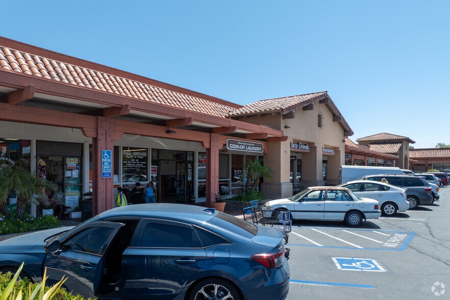 1018 Casitas Pass Rd, Carpinteria, CA for lease - Building Photo - Image 3 of 5