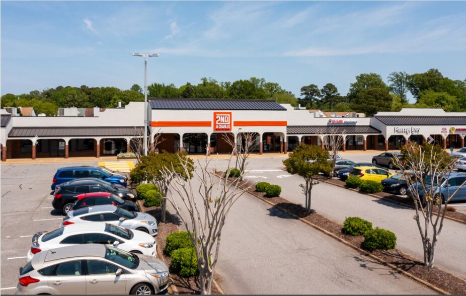 3980-4040 Virginia Beach Blvd, Virginia Beach, VA for lease - Building Photo - Image 3 of 14