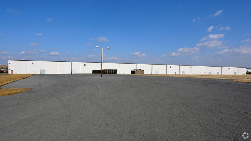 4500 Early Rd, Harrisonburg, VA for lease - Building Photo - Image 3 of 8