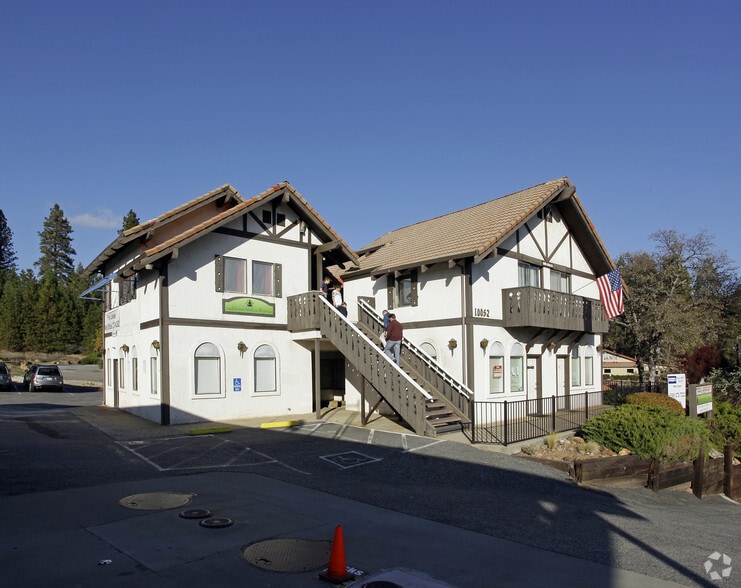 10052 Alta Sierra Dr, Grass Valley, CA for lease - Building Photo - Image 1 of 5
