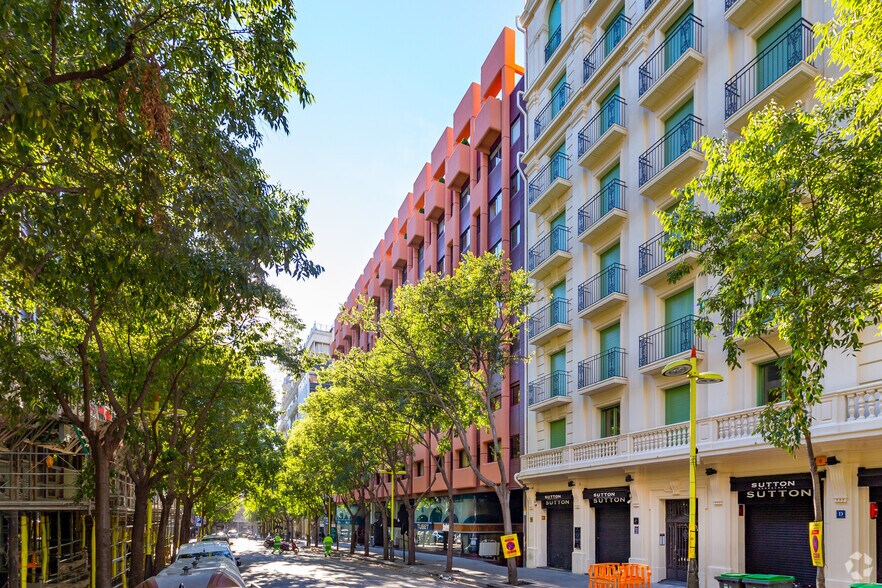 Carrer de Tuset, 5, Barcelone, Barcelona à louer - Photo du bâtiment - Image 2 de 4