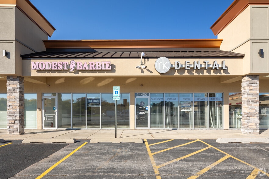 14402 John Humphrey Dr, Orland Park, IL for lease - Building Photo - Image 3 of 11