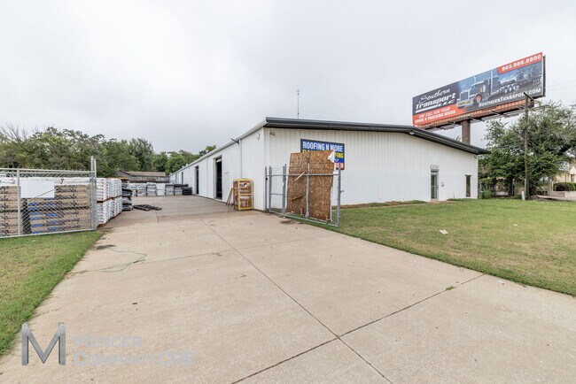 Plus de détails pour 2100 S I 35 Service Rd, Oklahoma City, OK - Industriel à louer