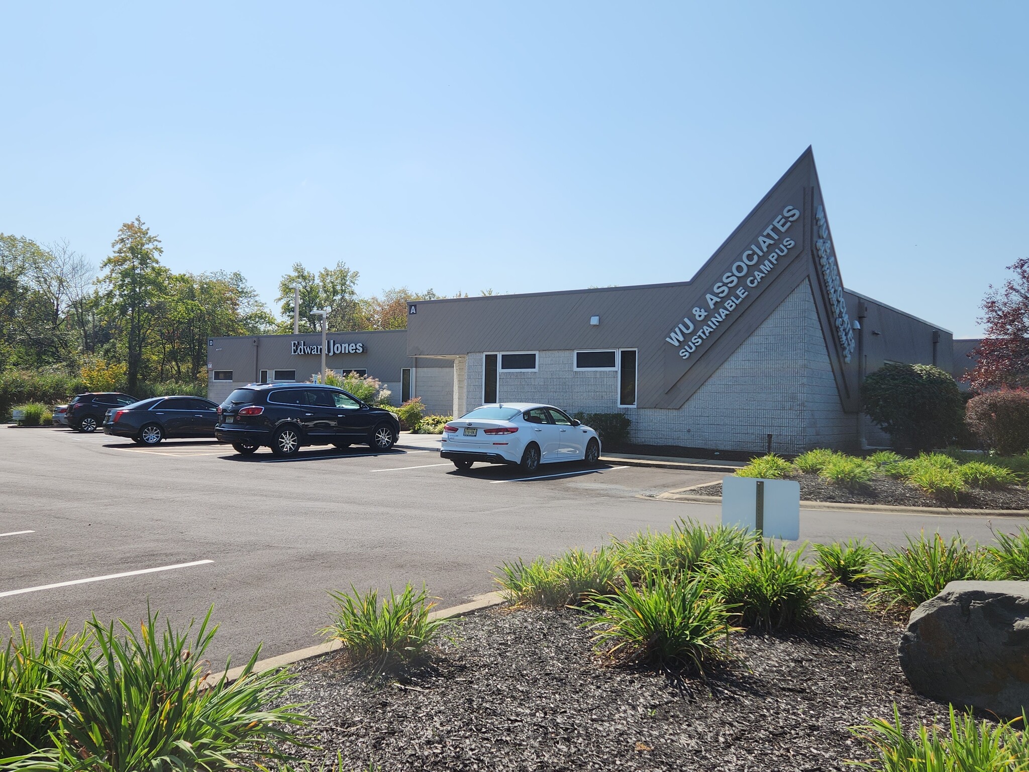 100 Gaither Dr, Mount Laurel, NJ for lease Building Photo- Image 1 of 23