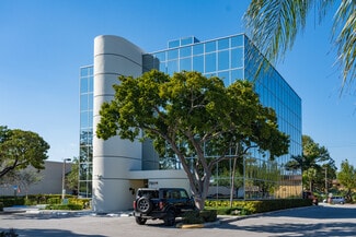 More details for 701 E Commercial Blvd, Oakland Park, FL - Office for Sale