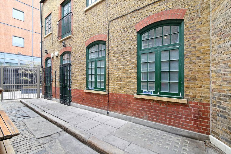 123A Borough High St, Londres à louer - Photo du bâtiment - Image 3 de 4