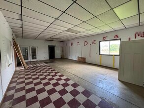 12630 Walnut Creek Pike, Ashville, OH for lease Interior Photo- Image 2 of 13