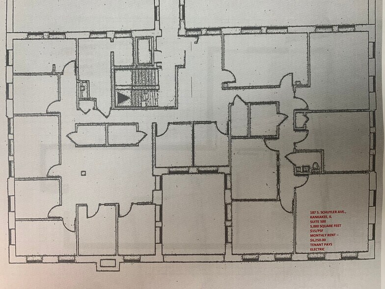 1 Dearborn Sq, Kankakee, IL à louer - Photo du bâtiment - Image 2 de 2