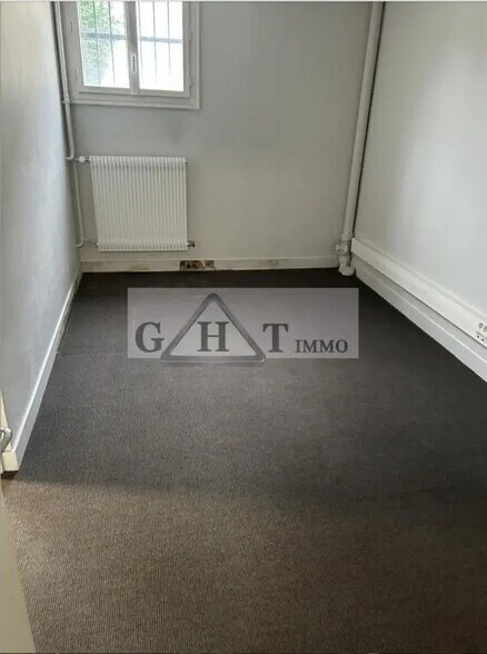 Industrial in Rueil-Malmaison for lease - Interior Photo - Image 3 of 6