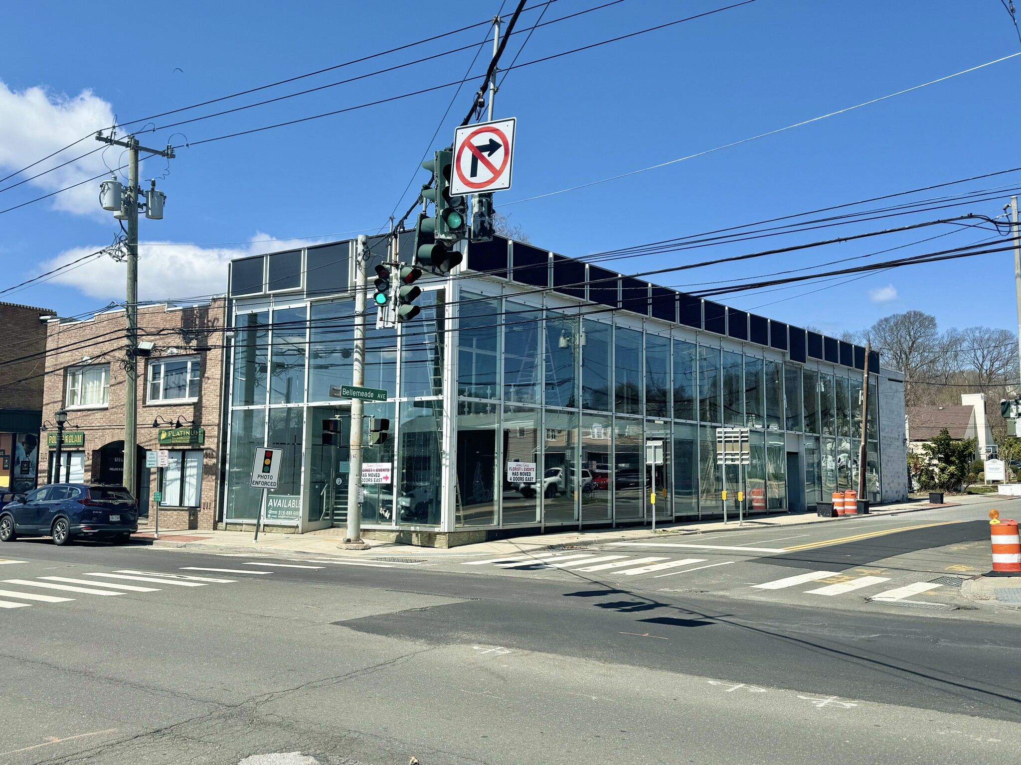 115 E Main St, Smithtown, NY à vendre Photo du bâtiment- Image 1 de 17