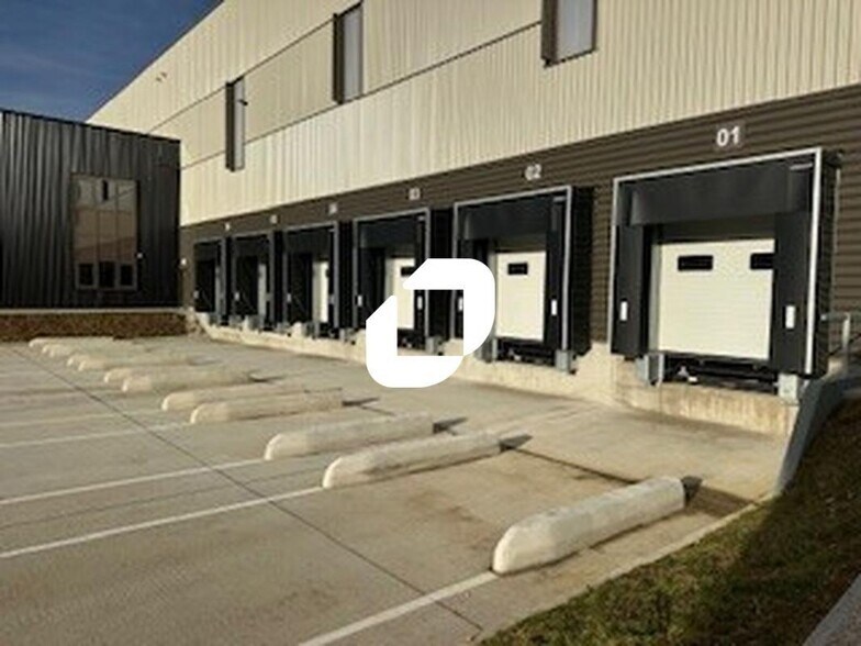Industrial in Fontenoy-sur-Moselle for lease - Building Photo - Image 1 of 18