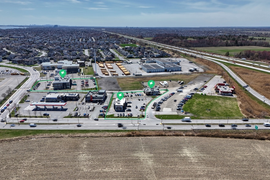 3 Immeubles Commerciaux Repentigny portefeuille de 3 propriétés à vendre sur LoopNet.ca - Photo du bâtiment - Image 1 de 9