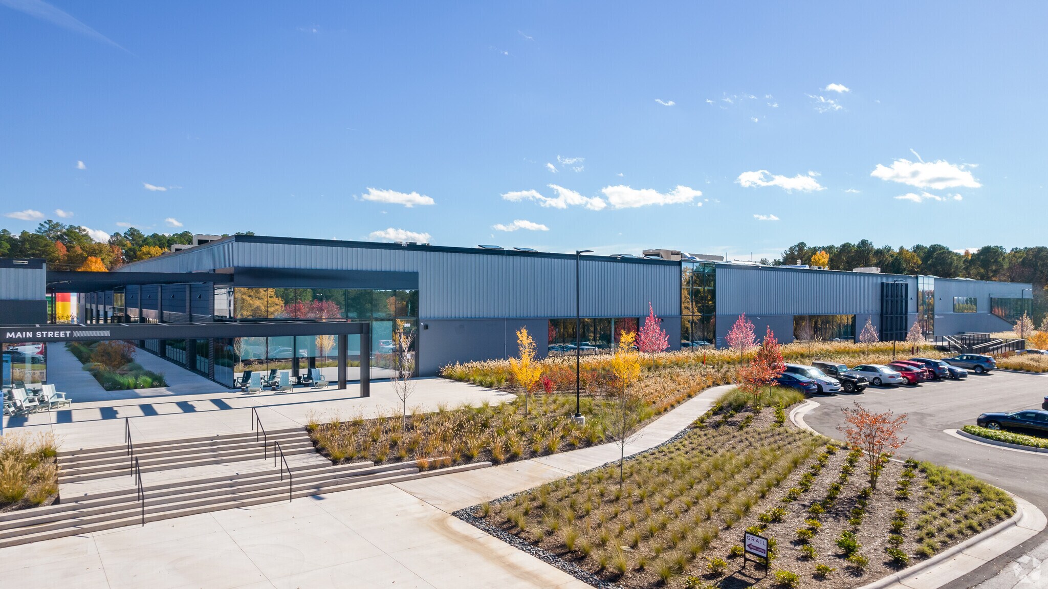 4001 E Hwy 54, Durham, NC à louer Photo du bâtiment- Image 1 de 40
