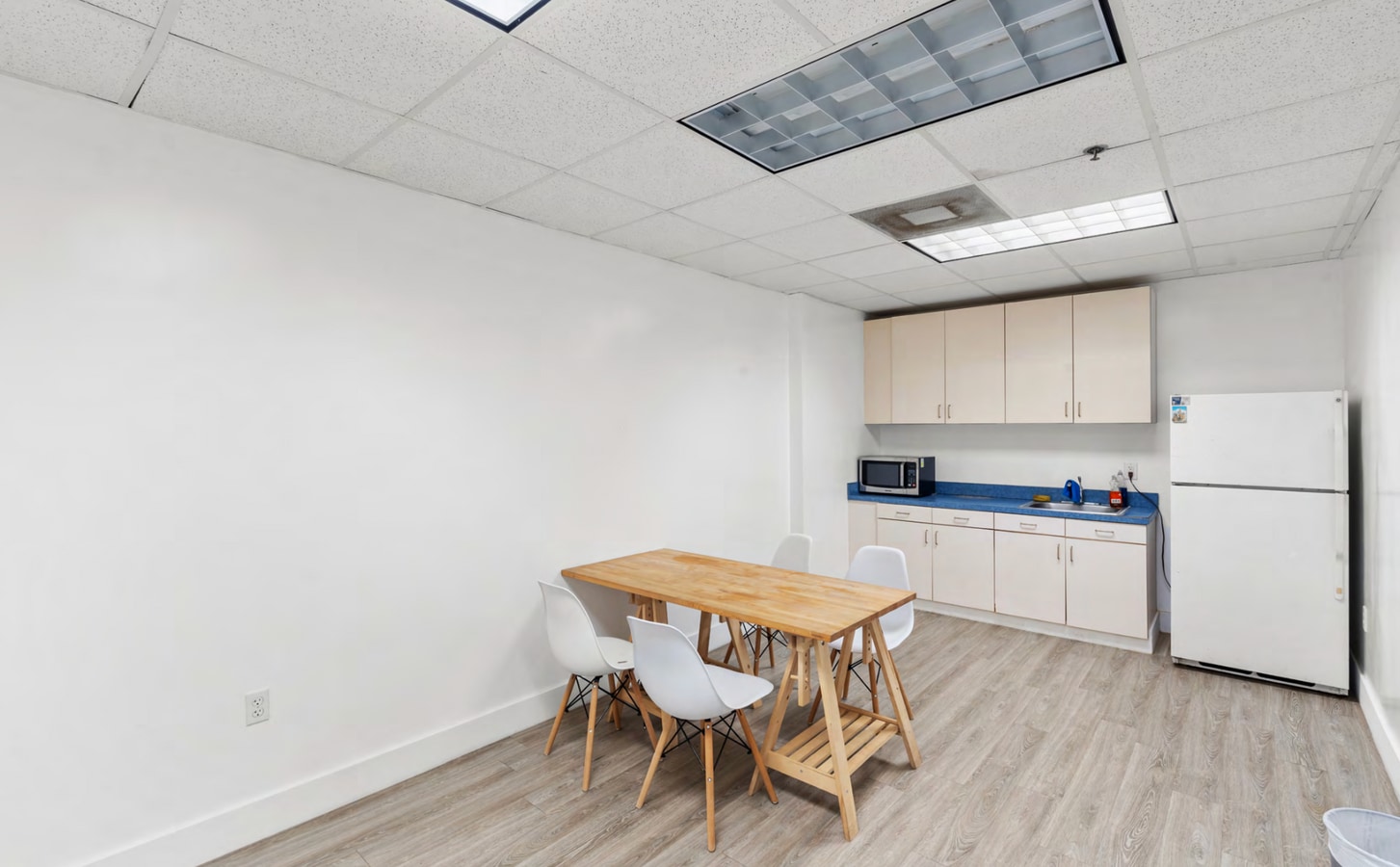 66-68 W Flagler St, Miami, FL 33130 - Unit 502 - - Interior Photo - Image 2 of 8