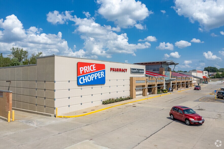 4914 N Oak Tfwy, Kansas City, MO à louer - Photo du bâtiment - Image 2 de 7