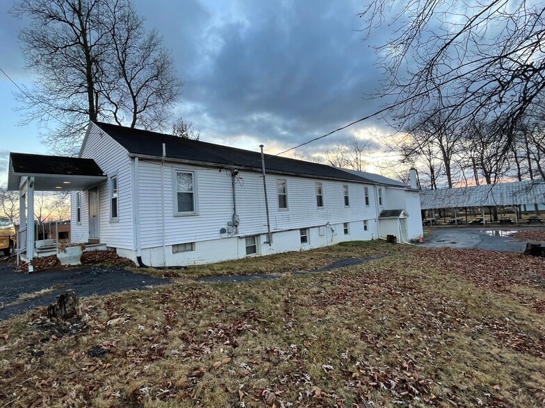 1183 Grange Rd, Allentown, PA for lease - Building Photo - Image 2 of 27