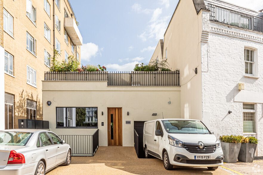 15 Reece Mews, London for lease - Primary Photo - Image 1 of 6