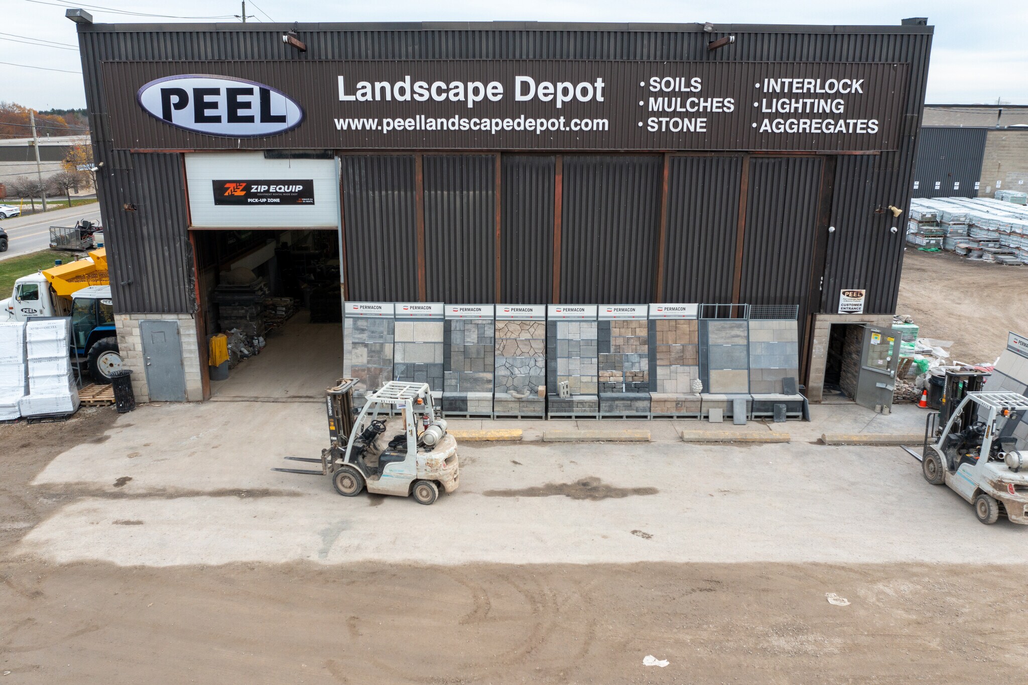 44 Armstrong Ave, Halton Hills, ON à vendre Photo du bâtiment- Image 1 de 1