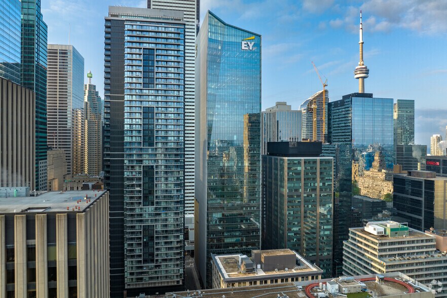 100 Adelaide St W, Toronto, ON for sale - Primary Photo - Image 1 of 1