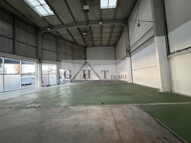 Industrial in Cormeilles-en-Parisis for lease Building Photo- Image 1 of 3