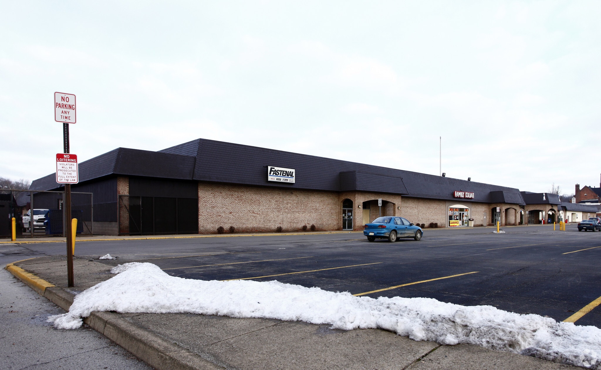 100 S Jefferson St, New Castle, PA for lease Primary Photo- Image 1 of 8