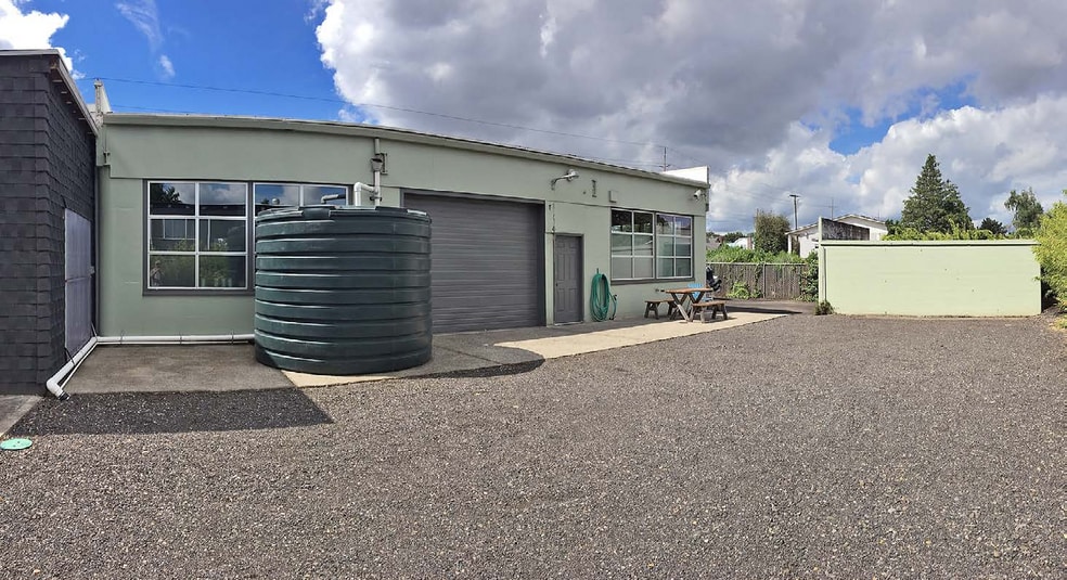 4601 NE Killingsworth St, Portland, OR for sale - Building Photo - Image 3 of 7