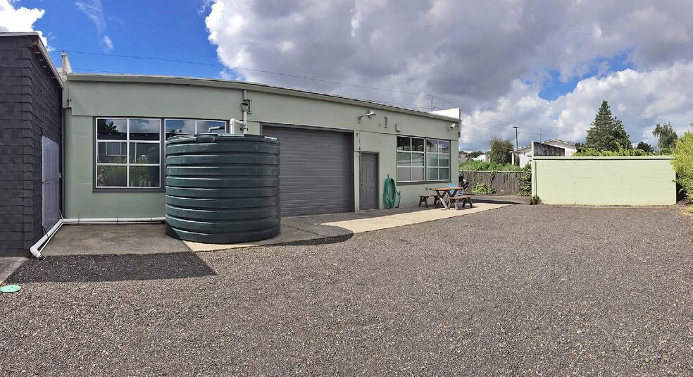 4601 NE Killingsworth St, Portland, OR à vendre - Photo du bâtiment - Image 3 de 7