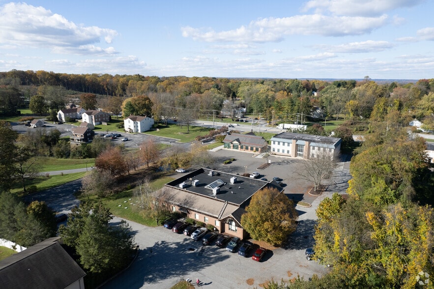 6 Ponds Edge Dr, Chadds Ford, PA for lease - Aerial - Image 2 of 41