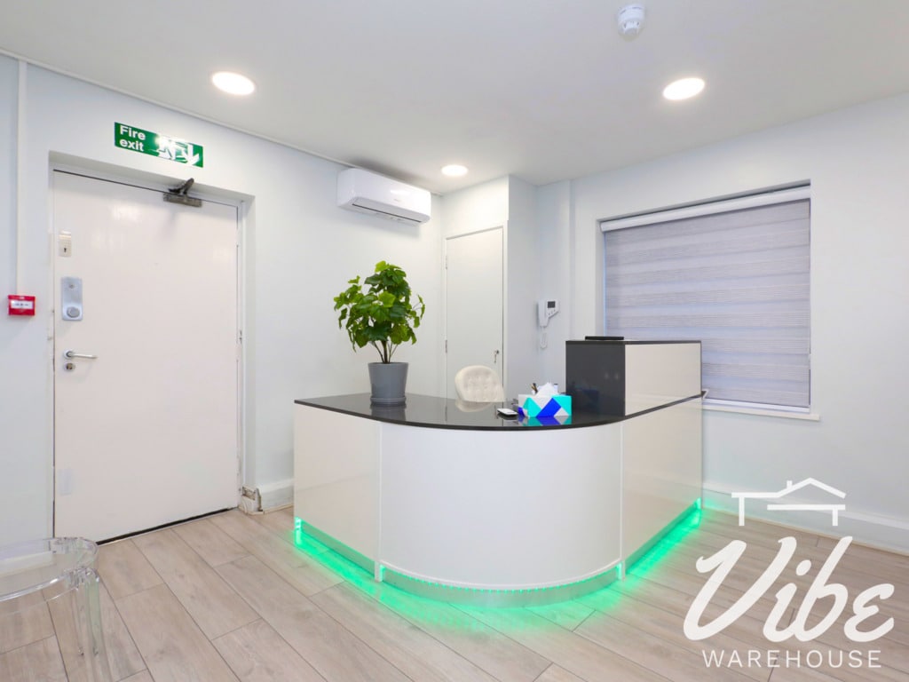 214-218 High Rd, London for lease Building Photo- Image 1 of 9