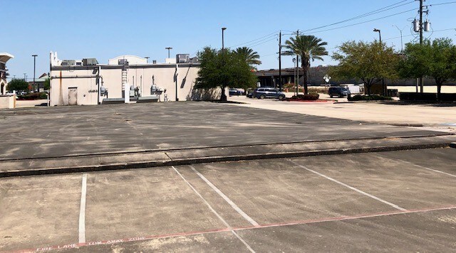 00 E Sam Houston Pky S, Pasadena, TX à vendre - Photo du bâtiment - Image 3 de 11