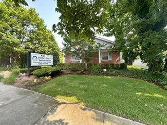 Plus de détails pour 445 Main St, Center Moriches, NY - Bureau à vendre