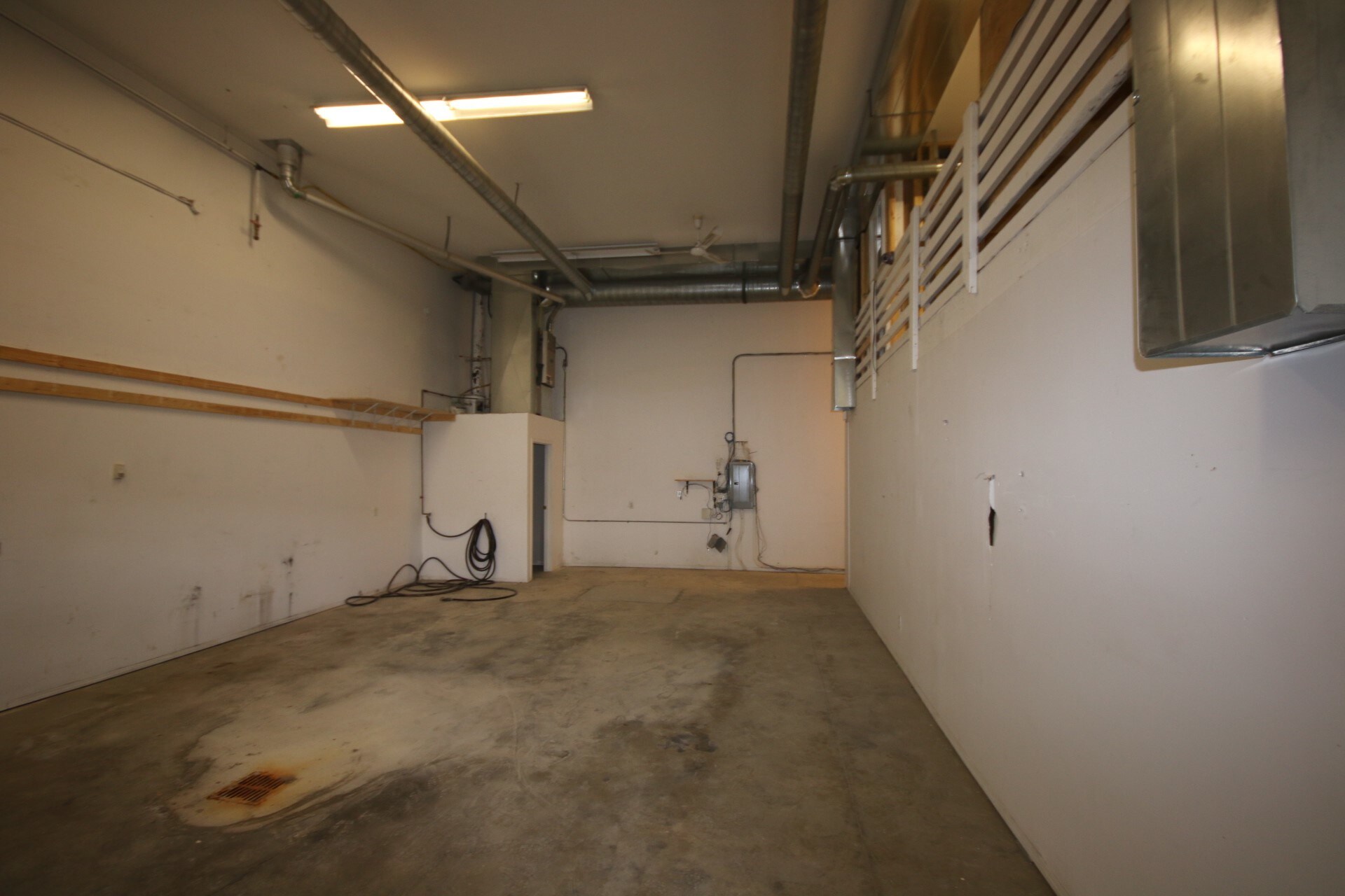 10740-10764 180 St NW, Edmonton, AB à vendre Photo intérieure- Image 1 de 1