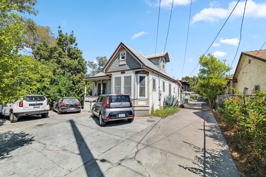 716 Echandia St, Los Angeles, CA for sale - Building Photo - Image 1 of 45