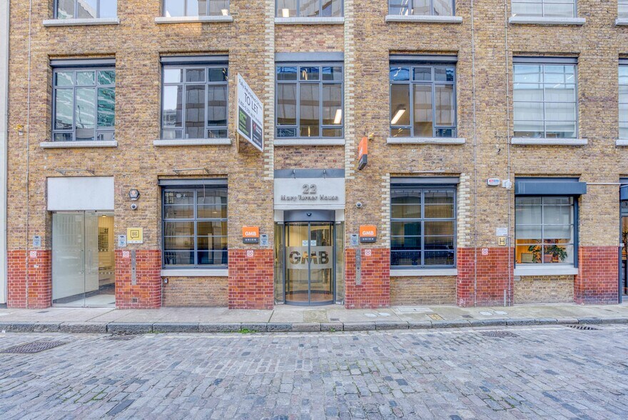 22 Stephenson Way, Londres à louer - Photo du bâtiment - Image 1 de 8